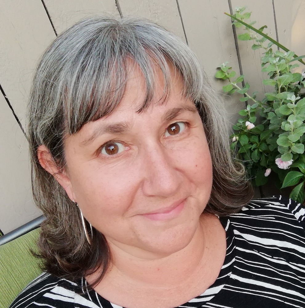 Meet your Posher, Angela